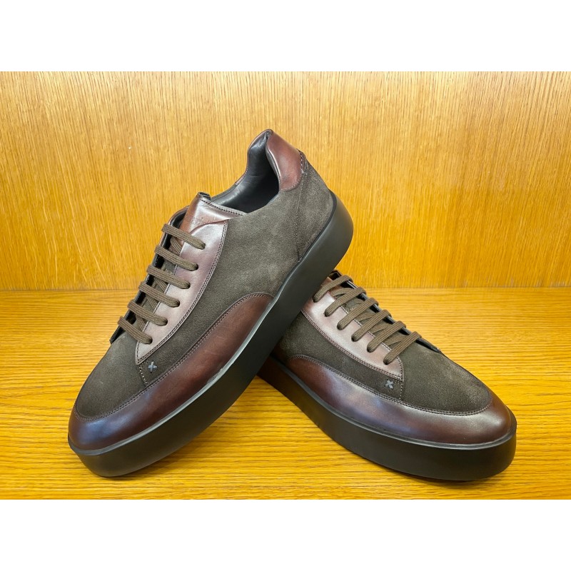 2259048-MARRON