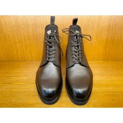 BOTTINE GRAINEE MARRON SEMELLE GOMME 18858-T50